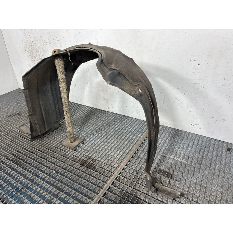Pare boue avant droit TOYOTA YARIS 2 Photo n°3
