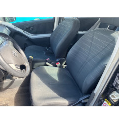 Pare boue avant droit TOYOTA YARIS 2