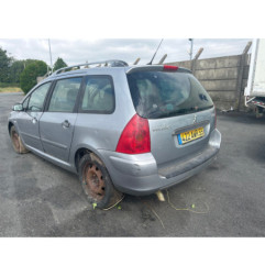 Pare boue avant droit PEUGEOT 307