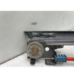 Leve vitre mecanique avant gauche PEUGEOT 106