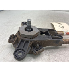 Leve vitre mecanique avant gauche PEUGEOT 106