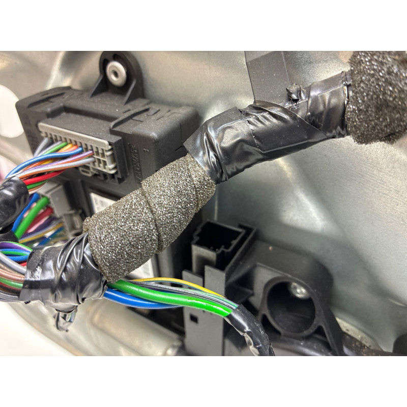 Leve vitre electrique avant gauche VOLVO V 70 2 Photo n°5