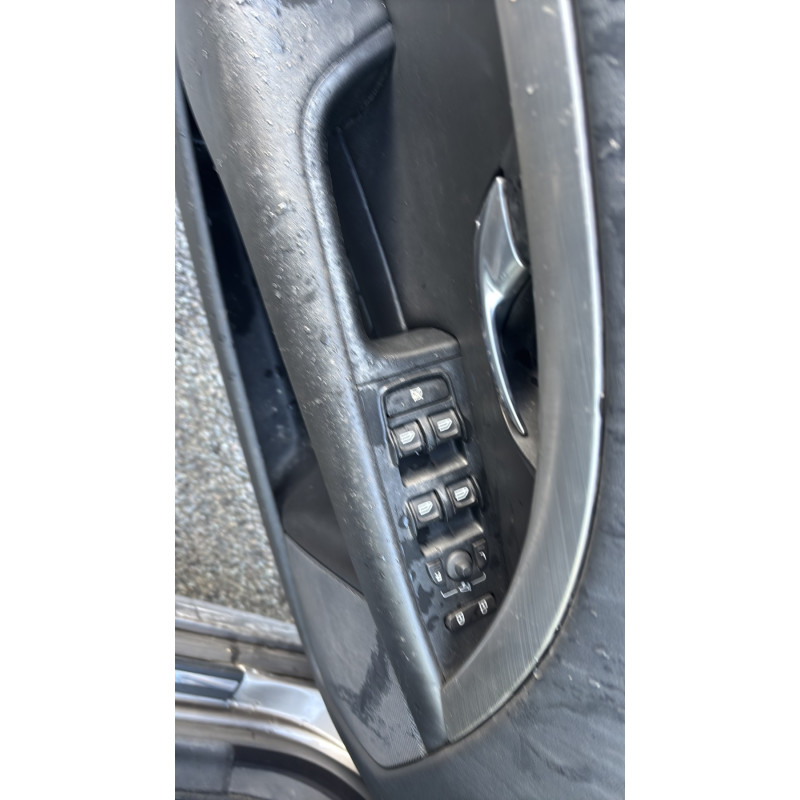 Leve vitre electrique avant gauche VOLVO V 70 2 Photo n°16