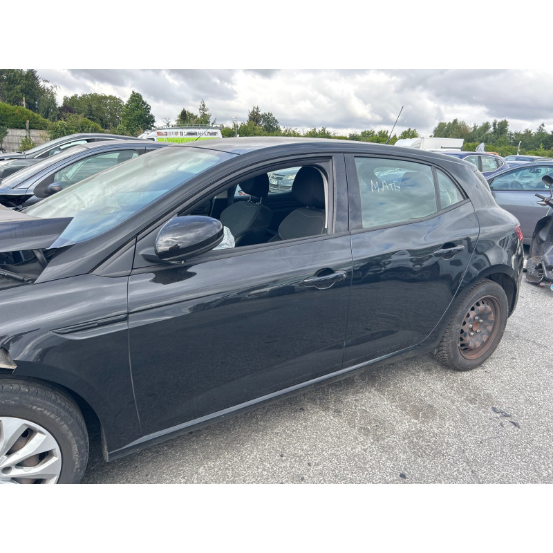 RENAULT MEGANE 4 PHASE 1 1.2i - 16V TURBO TCE 100 Photo n°6