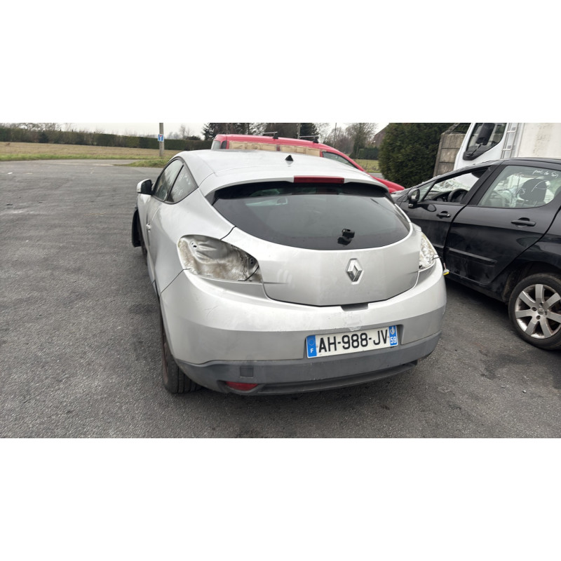 Trappe d'essence RENAULT MEGANE 3 Photo n°8