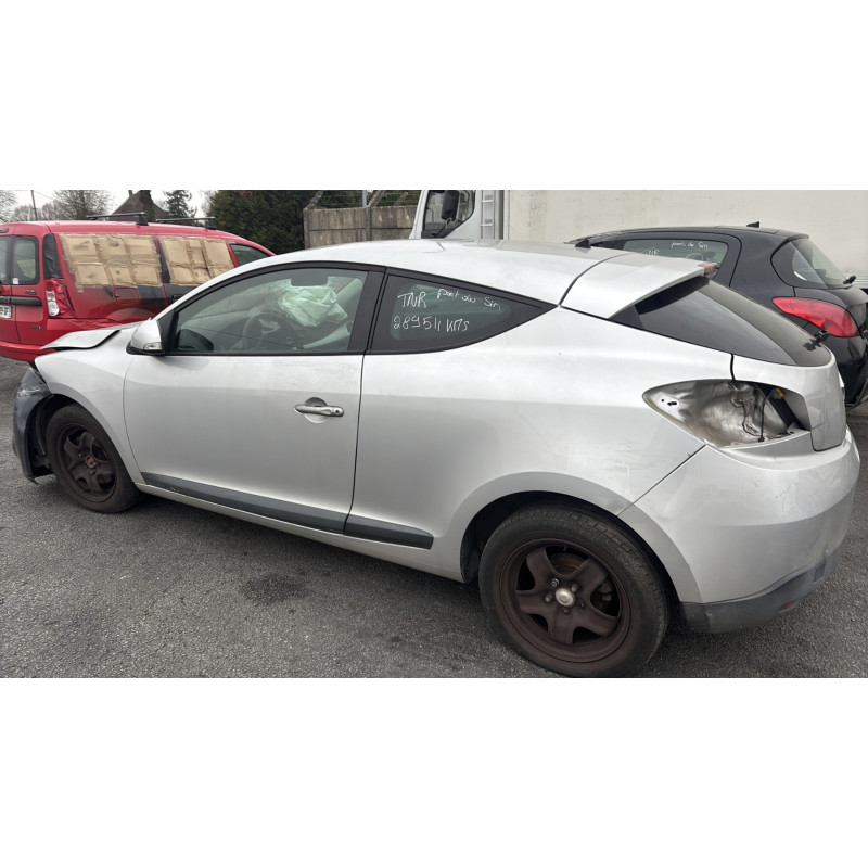 Trappe d'essence RENAULT MEGANE 3 Photo n°9