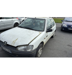 Serrure avant gauche PEUGEOT 106