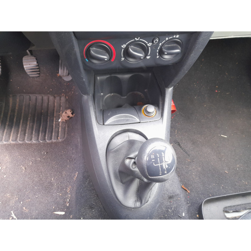 Feu arriere principal gauche (feux) RENAULT CLIO 2 Photo n°8