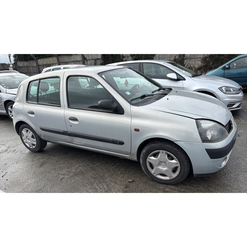 Feu arriere principal gauche (feux) RENAULT CLIO 2 Photo n°16