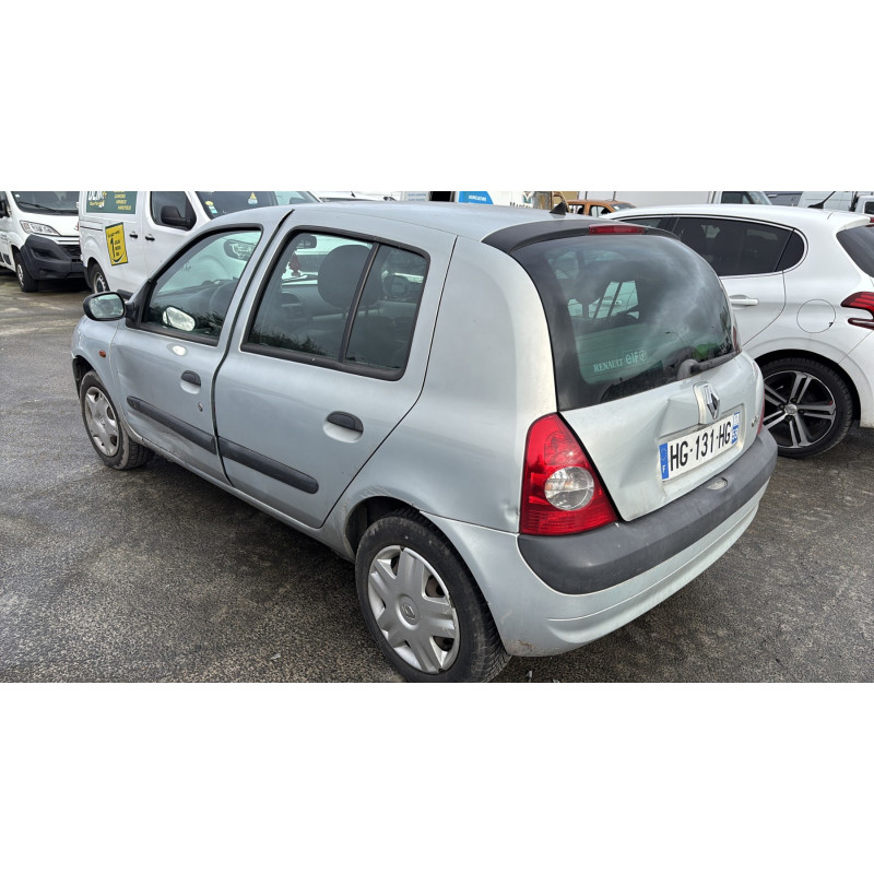Feu arriere principal gauche (feux) RENAULT CLIO 2 Photo n°19