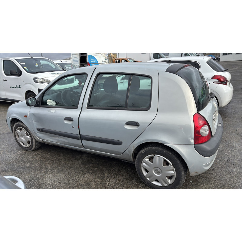 Feu arriere principal gauche (feux) RENAULT CLIO 2 Photo n°20