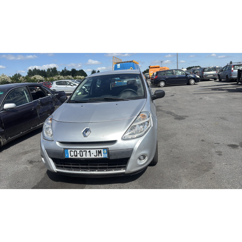 Feu arriere principal gauche (feux) RENAULT CLIO 3 Photo n°12