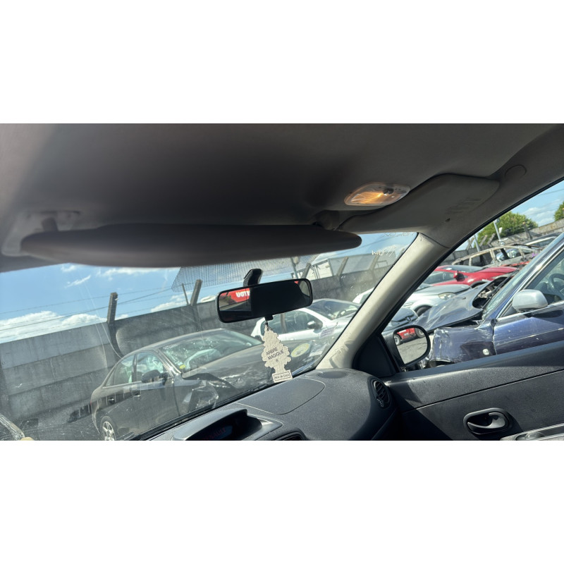 Feu arriere principal gauche (feux) RENAULT CLIO 3 Photo n°16