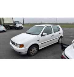 Optique avant secondaire gauche (feux)(clignotant) VOLKSWAGEN POLO 3