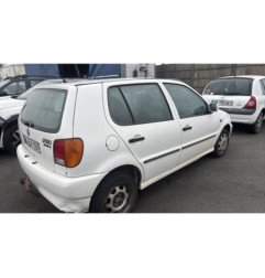 Optique avant secondaire gauche (feux)(clignotant) VOLKSWAGEN POLO 3