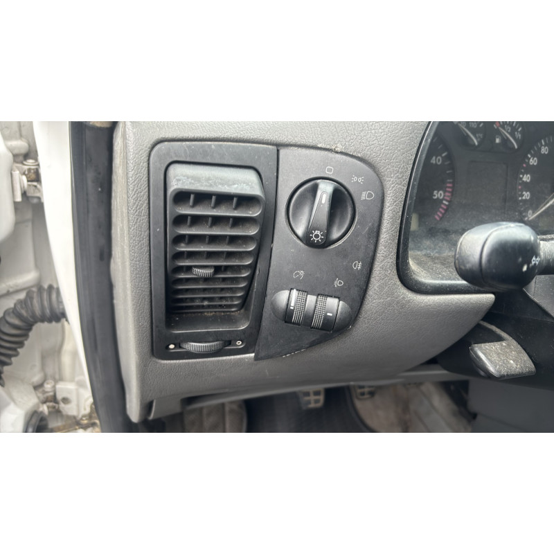 Optique avant secondaire gauche (feux)(clignotant) VOLKSWAGEN POLO 3 Photo n°17