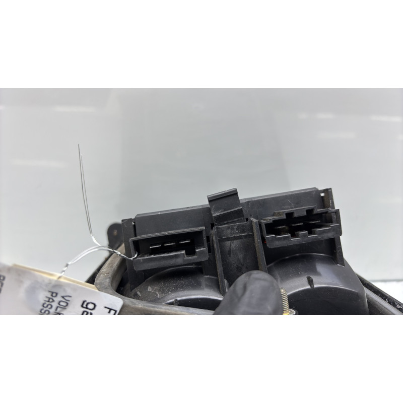 Feu arriere secondaire gauche (feux) VOLKSWAGEN PASSAT 3 Photo n°4
