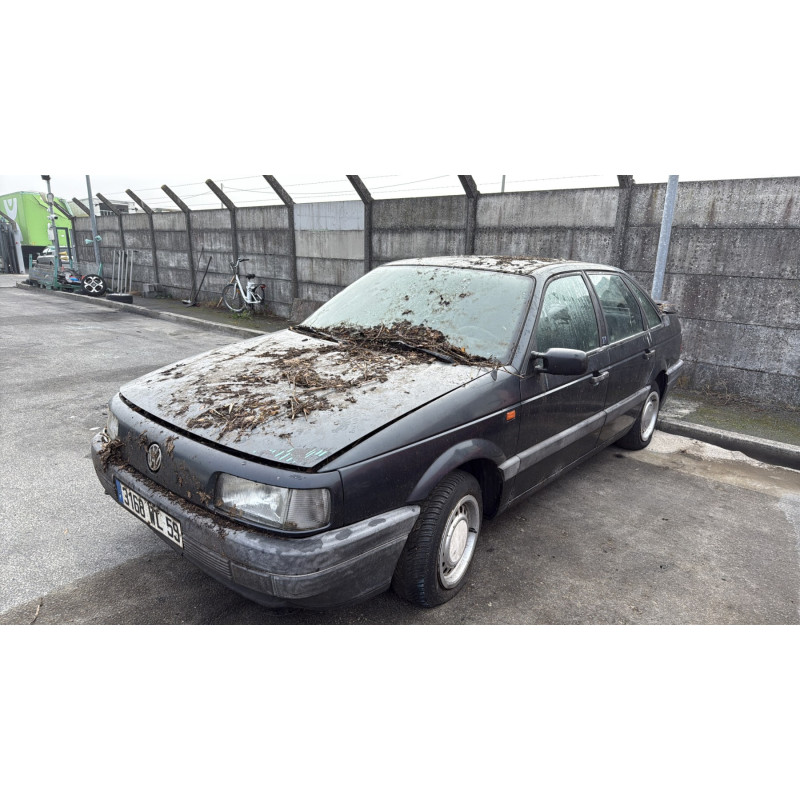 Feu arriere secondaire gauche (feux) VOLKSWAGEN PASSAT 3 Photo n°6