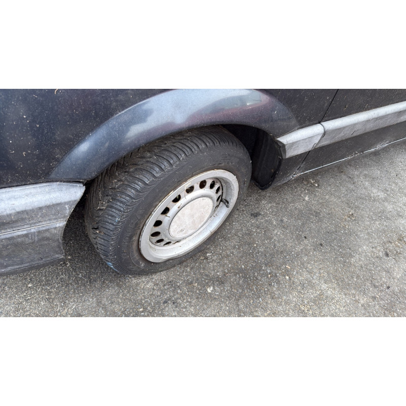 Feu arriere secondaire gauche (feux) VOLKSWAGEN PASSAT 3 Photo n°19