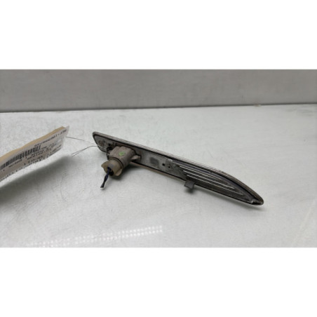 Repetiteur clignotant avant droit  (Feux) FORD MONDEO 3