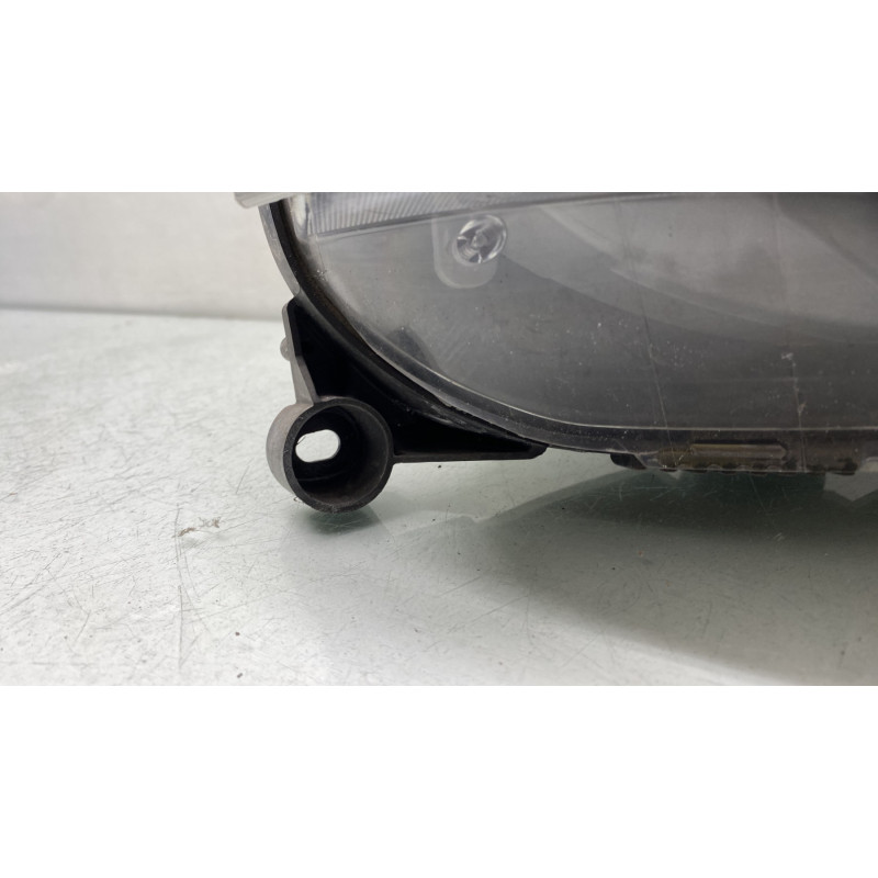 Optique avant principal droit (feux)(phare) RENAULT CLIO 2 Photo n°3