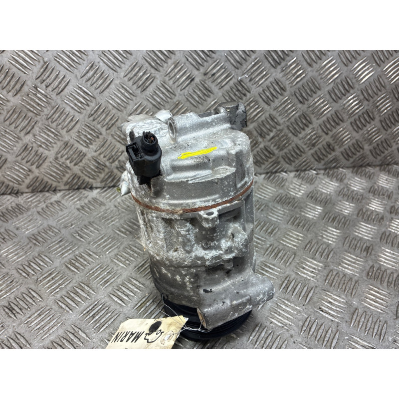 Compresseur clim AUDI A4 3 Photo n°1