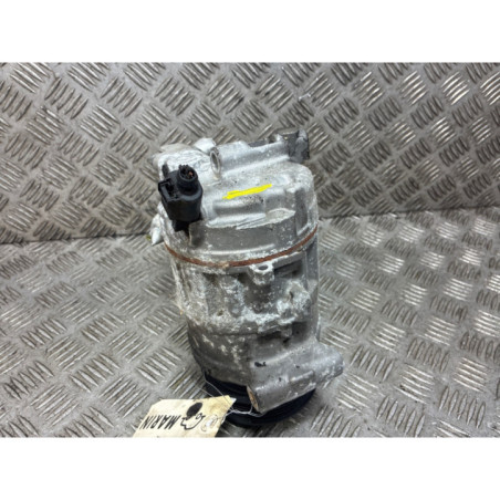 Compresseur clim AUDI A4 3 Photo n°1