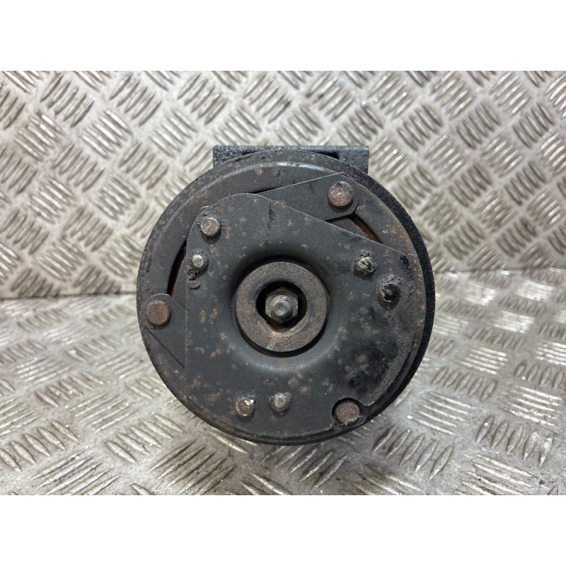 Compresseur clim RENAULT SCENIC 1 Photo n°1
