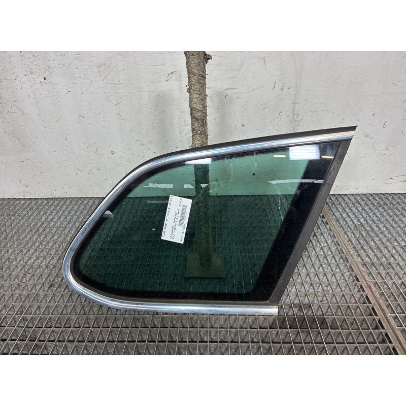 Custode arriere droit VOLKSWAGEN GOLF 5 Photo n°2
