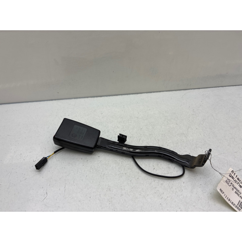 Attache ceinture avant gauche VOLKSWAGEN GOLF 5 Photo n°3