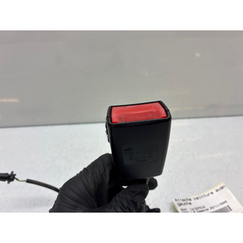 Attache ceinture avant gauche SEAT EXEO Photo n°6