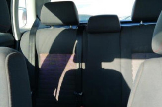 Serrure avant droit VOLKSWAGEN POLO 4