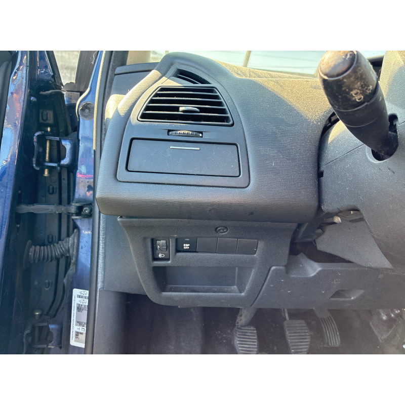 Compresseur clim CITROEN C4 1 Photo n°17