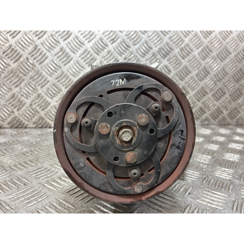 Compresseur clim RENAULT CLIO 4 Photo n°1