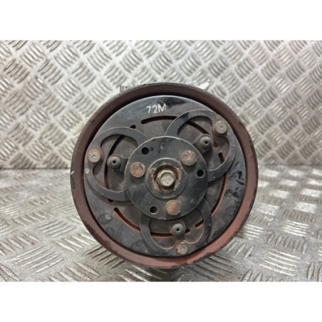 Compresseur clim RENAULT CLIO 4 Photo n°1