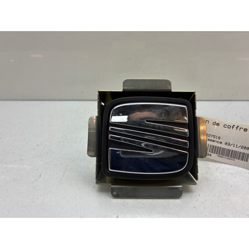 Bouton de coffre SEAT EXEO Photo n°4