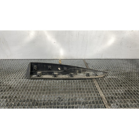 Baguette de porte arriere droite RENAULT CLIO 4 Photo n°1