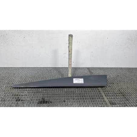 Baguette de porte avant gauche RENAULT CLIO 4 Photo n°1