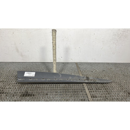 Baguette de porte avant droite RENAULT CLIO 4 Photo n°1