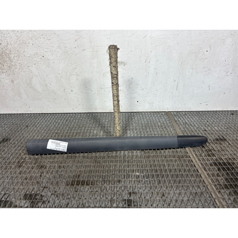 Baguette de porte avant droite RENAULT CLIO 2 CAMPUS Photo n°2