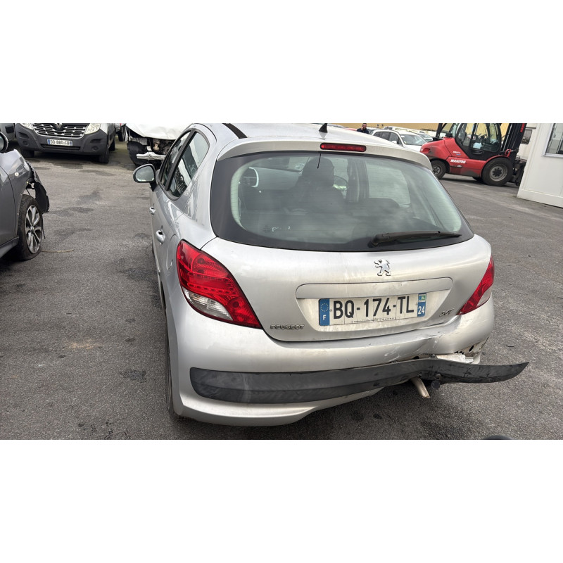 Bouton de coffre PEUGEOT 207 Photo n°19