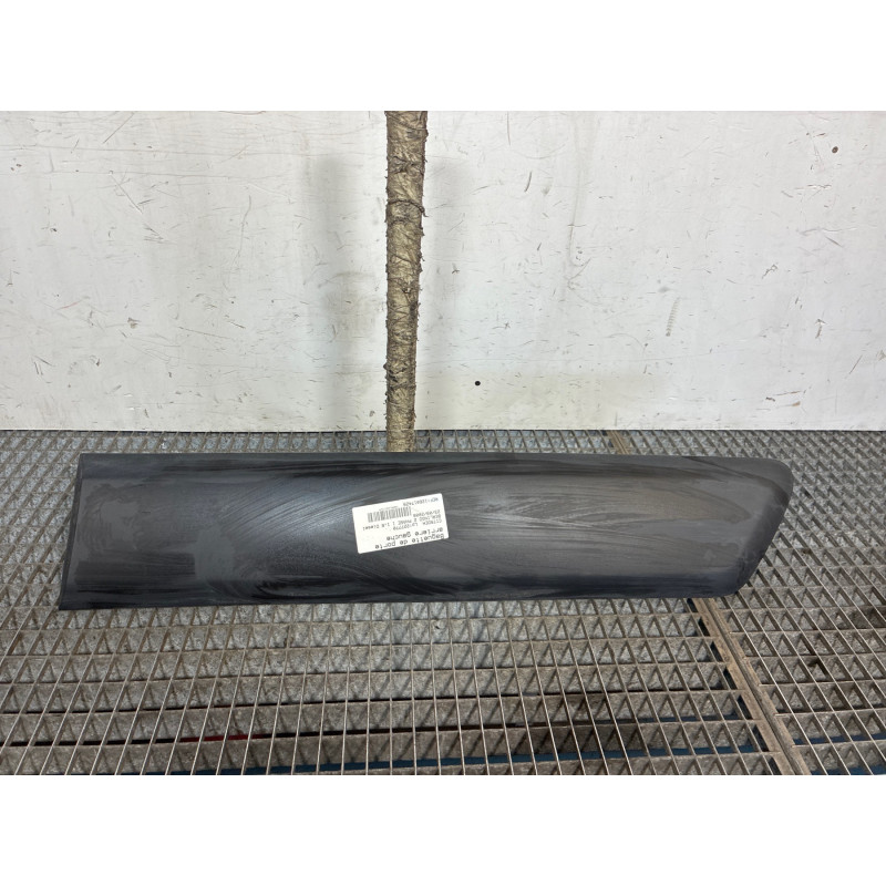 Baguette de porte arriere gauche  CITROEN BERLINGO 2 Photo n°3