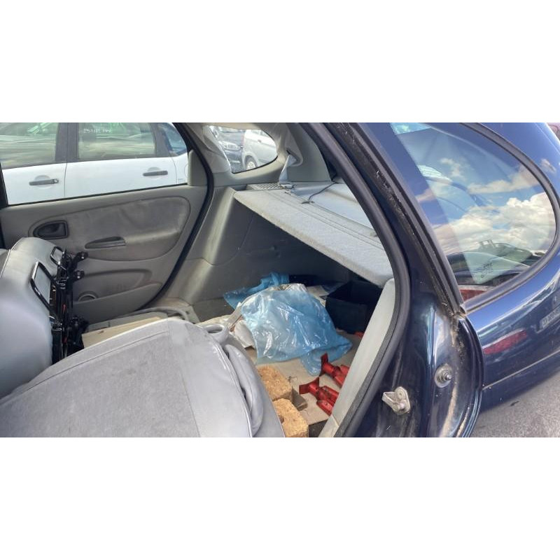 Baguette de coffre RENAULT SCENIC 1 Photo n°14