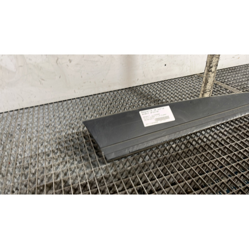 Baguette de porte avant droite RENAULT CLIO 4 Photo n°2
