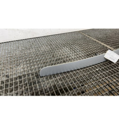 Baguette de coffre PEUGEOT 207