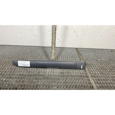 Baguette de porte arriere droite RENAULT CLIO 2 CAMPUS Photo n°1