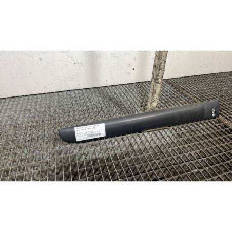 Baguette de porte arriere droite RENAULT CLIO 2 CAMPUS