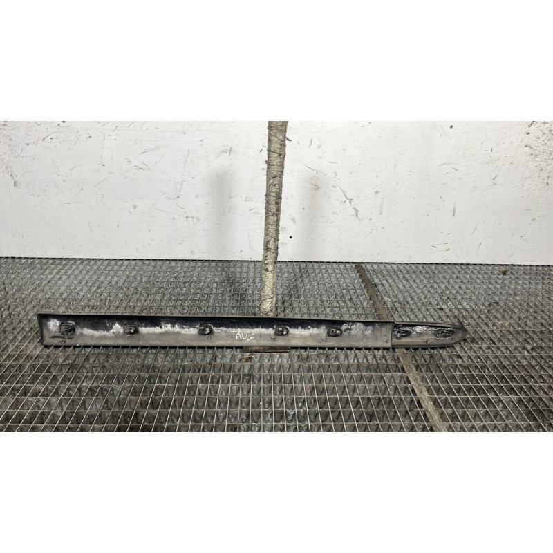 Baguette de porte avant gauche RENAULT CLIO 2 Photo n°4