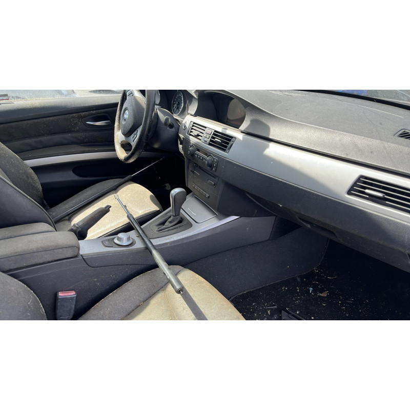 Feu arriere secondaire gauche (feux) BMW SERIE 3 E90 Photo n°4