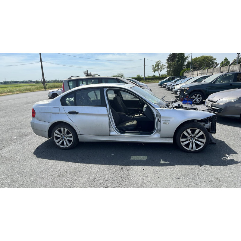 Feu arriere secondaire gauche (feux) BMW SERIE 3 E90 Photo n°8